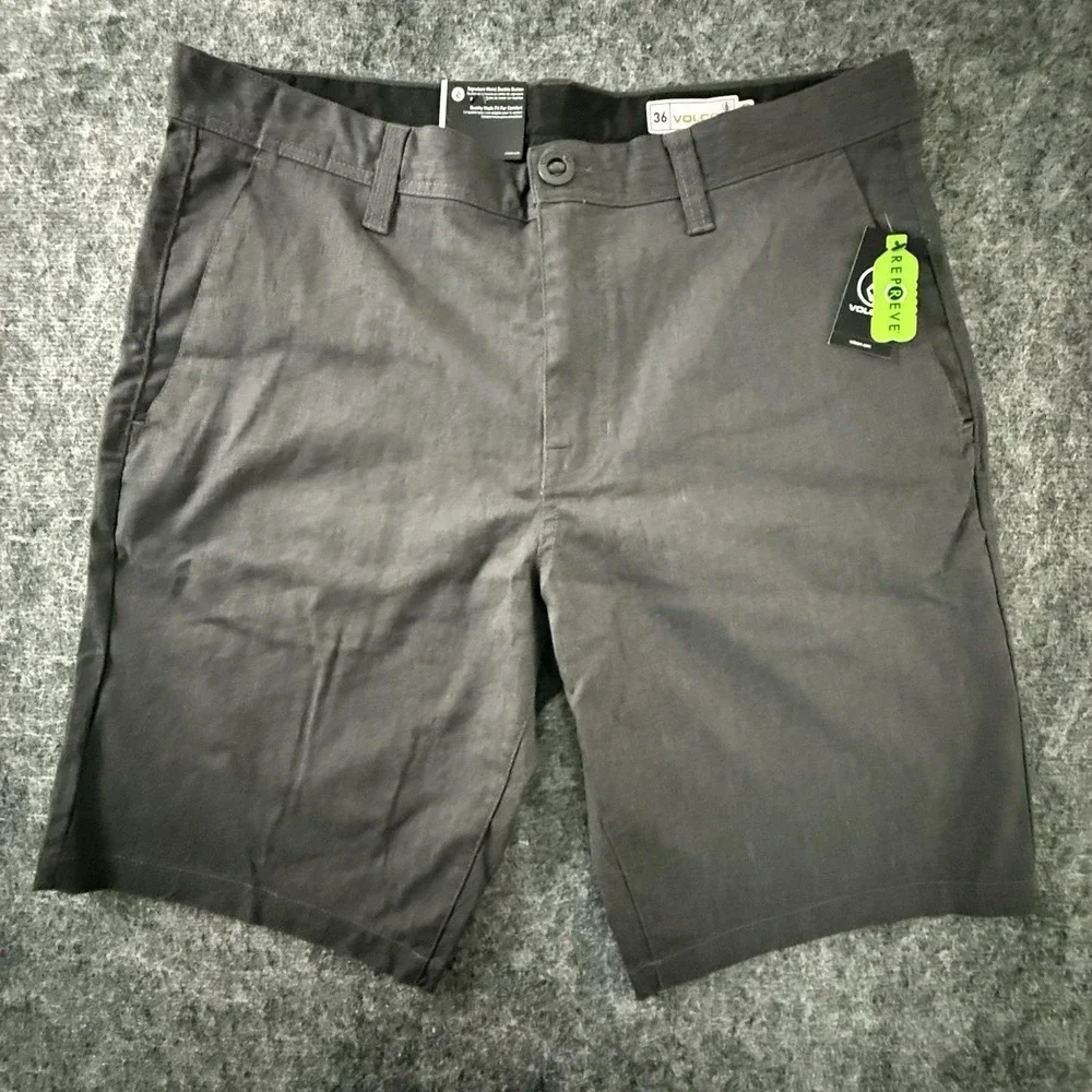 Volcom Frickin Modern Stretch Chino Shorts 36 Charcoal NWT Skate Surf Repreve